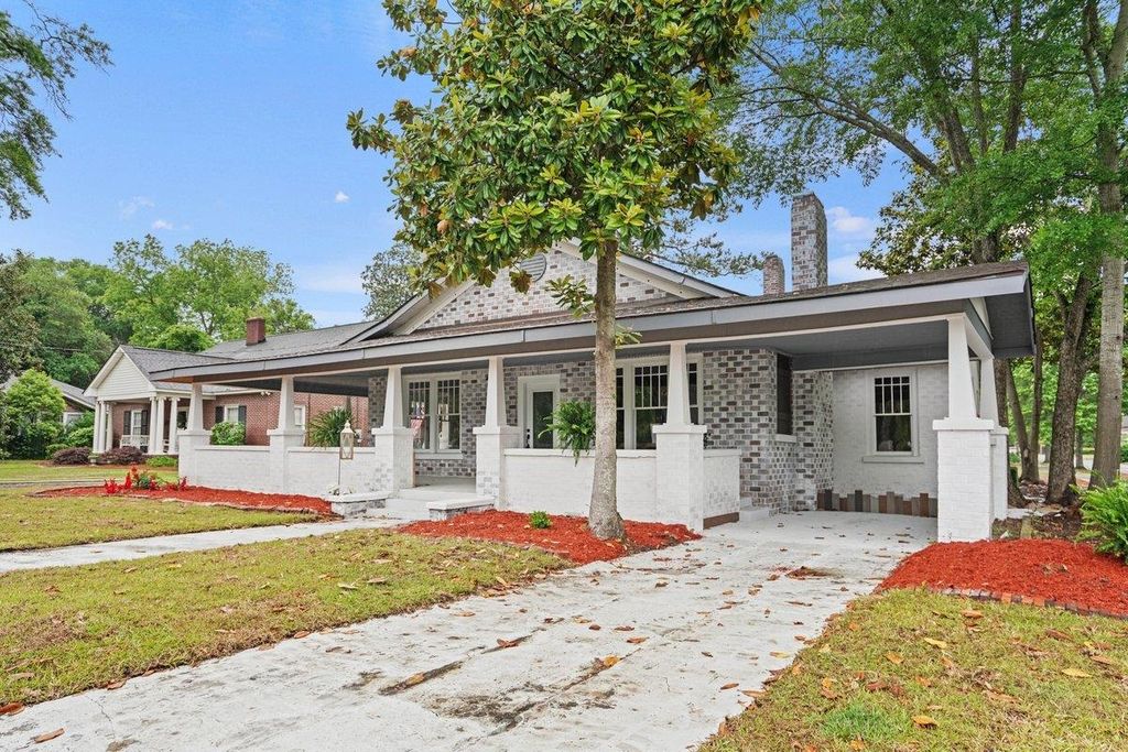 321 N Park St., Mullins, SC 29574