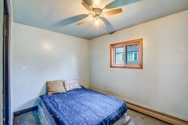 56 John St, Lunenburg, MA 01462