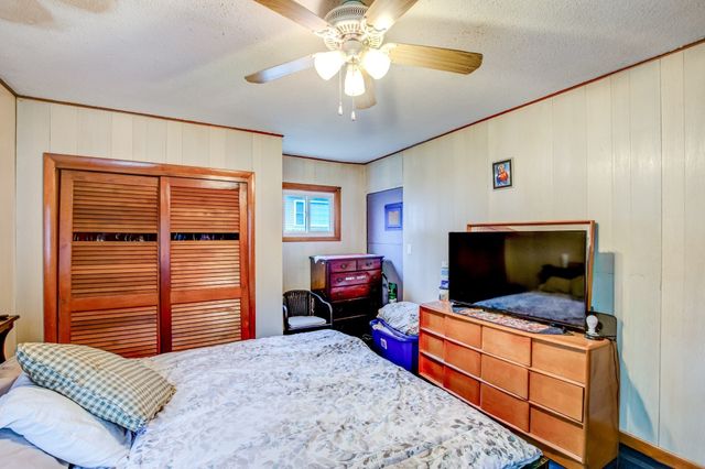 56 John St, Lunenburg, MA 01462