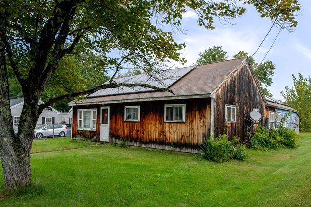 56 John St, Lunenburg, MA 01462