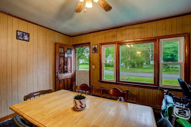 56 John St, Lunenburg, MA 01462
