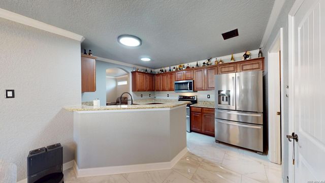 6127 ROYAL RDG, San Antonio, TX 78239