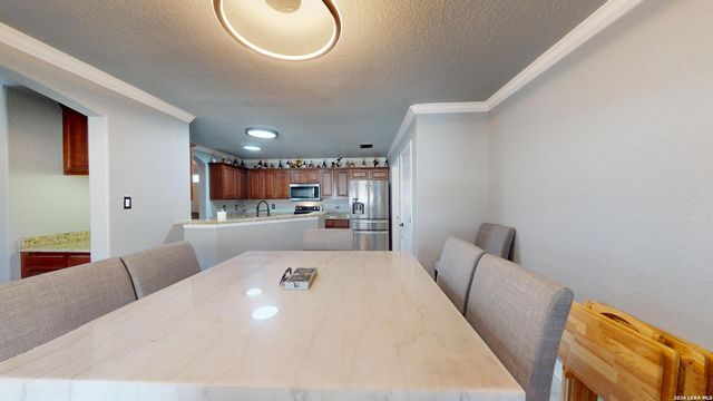 6127 ROYAL RDG, San Antonio, TX 78239
