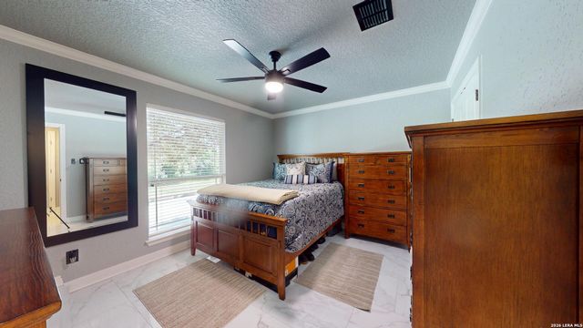 6127 ROYAL RDG, San Antonio, TX 78239