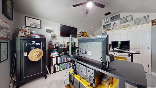 6127 ROYAL RDG, San Antonio, TX 78239
