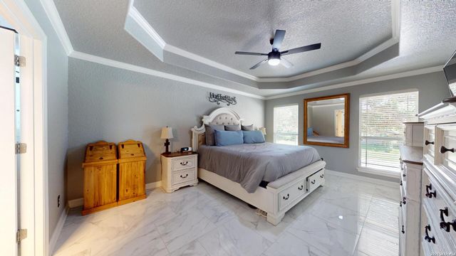 6127 ROYAL RDG, San Antonio, TX 78239