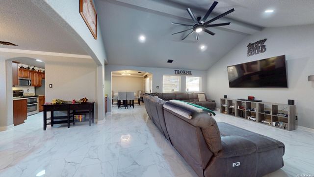 6127 ROYAL RDG, San Antonio, TX 78239