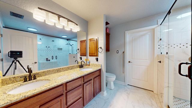 6127 ROYAL RDG, San Antonio, TX 78239