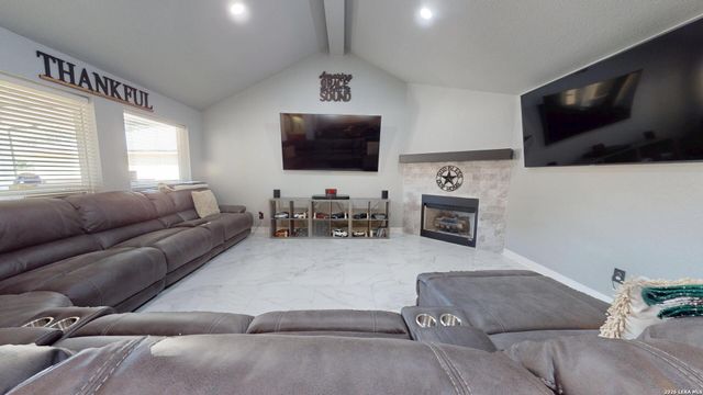 6127 ROYAL RDG, San Antonio, TX 78239