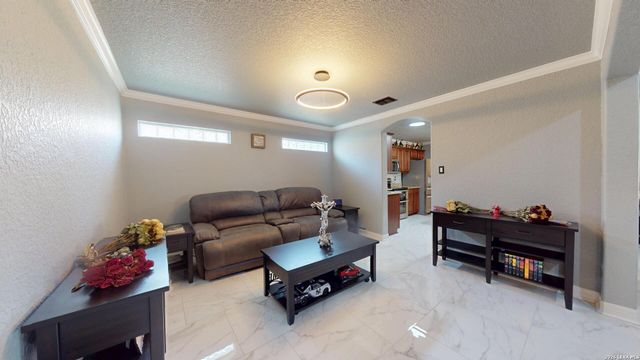 6127 ROYAL RDG, San Antonio, TX 78239