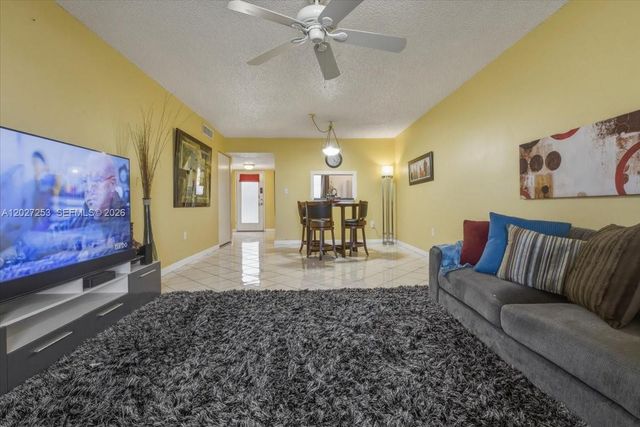 1800 SW 81st Avenue 1411, North Lauderdale, FL 33068
