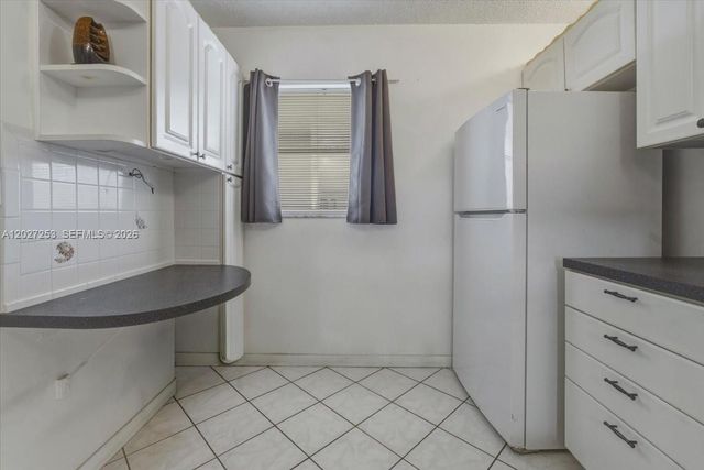 1800 SW 81st Avenue 1411, North Lauderdale, FL 33068