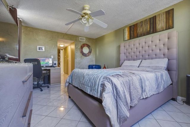 1800 SW 81st Avenue 1411, North Lauderdale, FL 33068