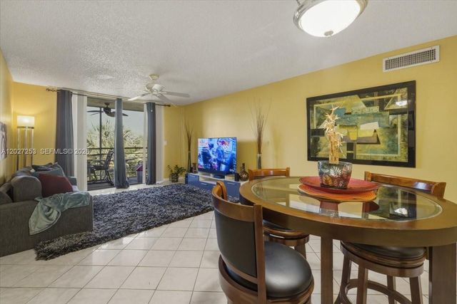 1800 SW 81st Avenue 1411, North Lauderdale, FL 33068
