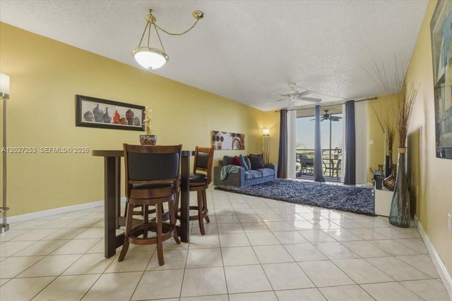 1800 SW 81st Avenue 1411, North Lauderdale, FL 33068