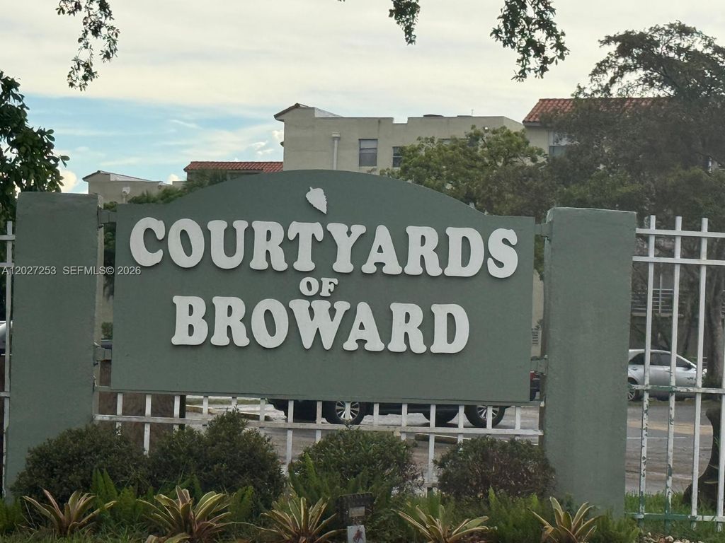 1800 SW 81st Avenue 1411, North Lauderdale, FL 33068