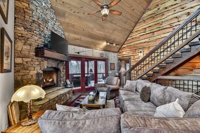 389 Toccoa Preserve Lane, Blue Ridge, GA 30513