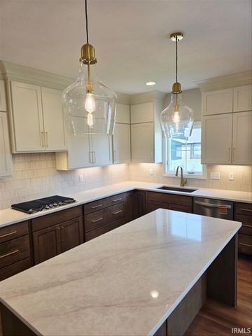 439 Westbriar Circle, Newburgh, IN 47630