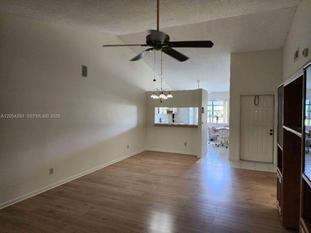 171 N Moccasin Trl N, Jupiter, FL 33458