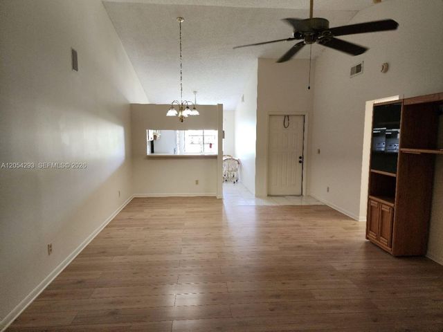171 N Moccasin Trl N, Jupiter, FL 33458