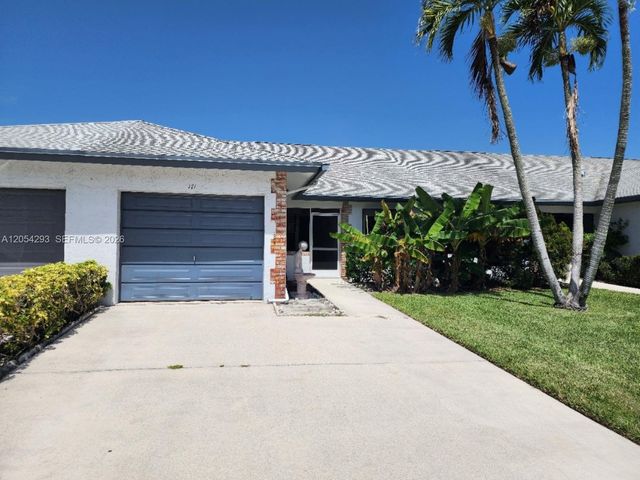 171 N Moccasin Trl N, Jupiter, FL 33458