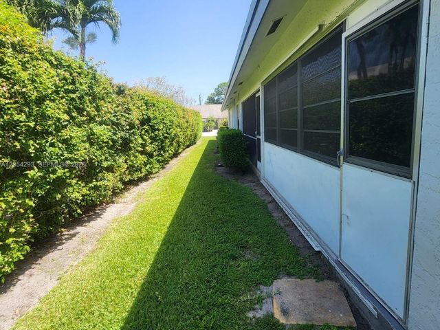 171 N Moccasin Trl N, Jupiter, FL 33458