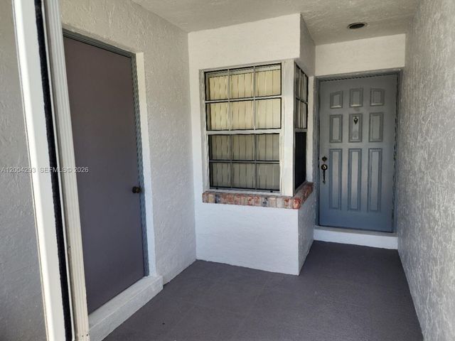 171 N Moccasin Trl N, Jupiter, FL 33458