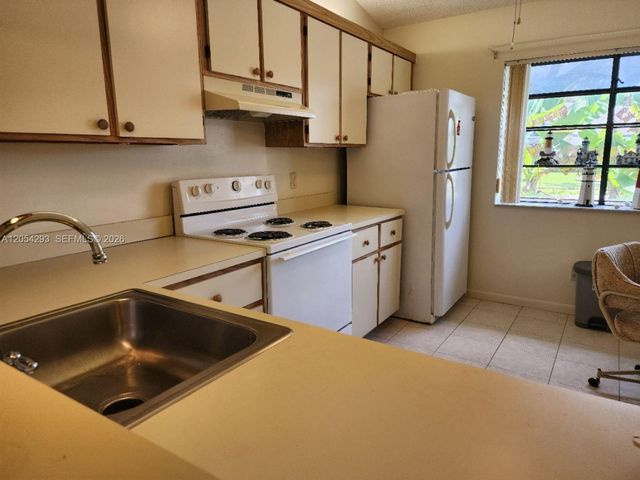 171 N Moccasin Trl N, Jupiter, FL 33458