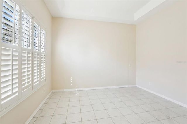 10211 QUAILS LANDING AVENUE, Tampa, FL 33647