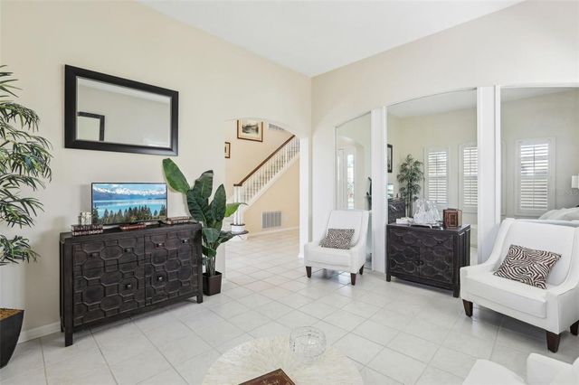 10211 QUAILS LANDING AVENUE, Tampa, FL 33647