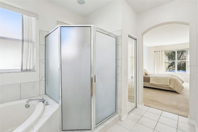 10211 QUAILS LANDING AVENUE, Tampa, FL 33647