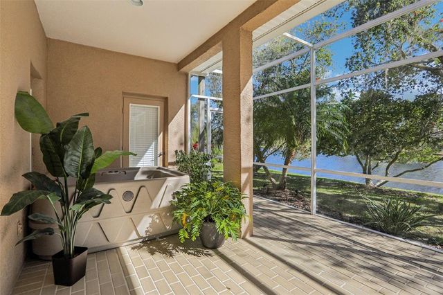 10211 QUAILS LANDING AVENUE, Tampa, FL 33647