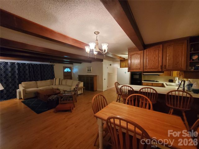 596 Georgia Avenue, Statesville, NC 28677