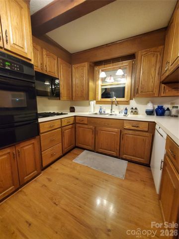 596 Georgia Avenue, Statesville, NC 28677