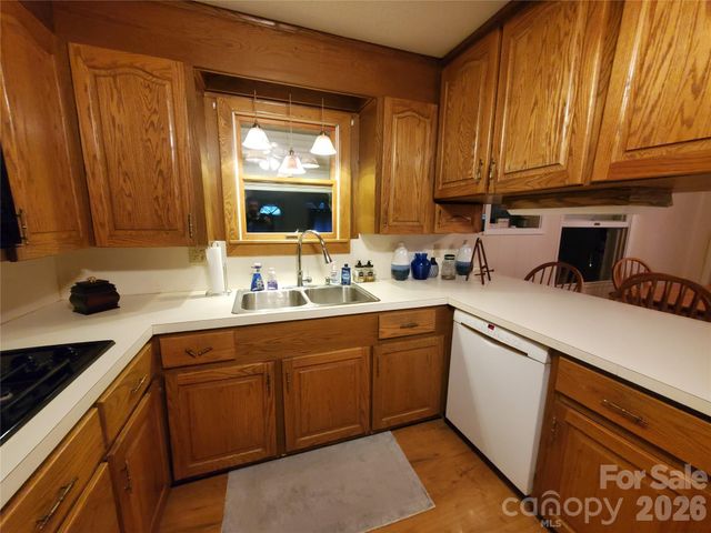 596 Georgia Avenue, Statesville, NC 28677