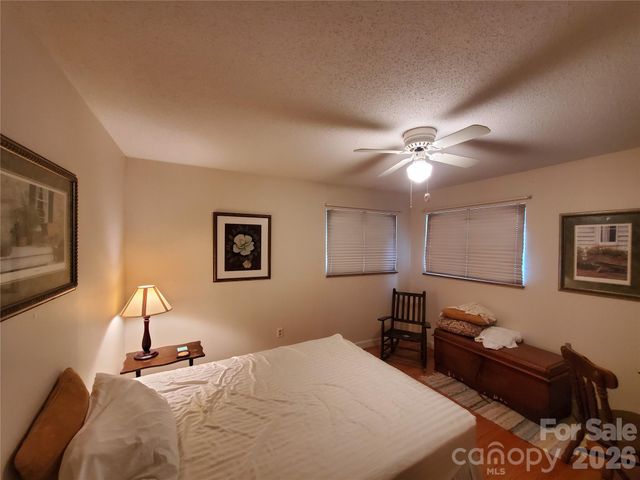 596 Georgia Avenue, Statesville, NC 28677