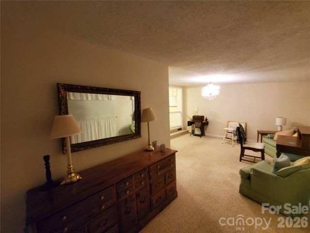 596 Georgia Avenue, Statesville, NC 28677