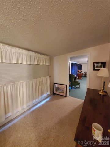 596 Georgia Avenue, Statesville, NC 28677