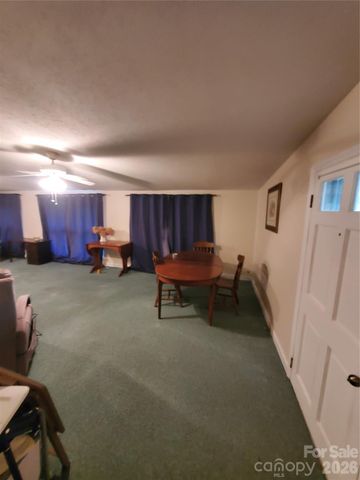 596 Georgia Avenue, Statesville, NC 28677
