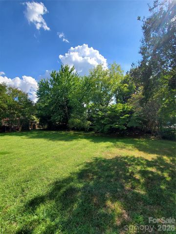 596 Georgia Avenue, Statesville, NC 28677