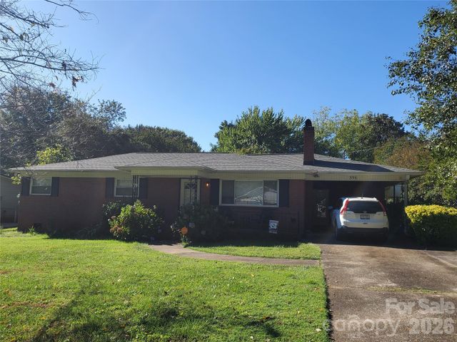 596 Georgia Avenue, Statesville, NC 28677