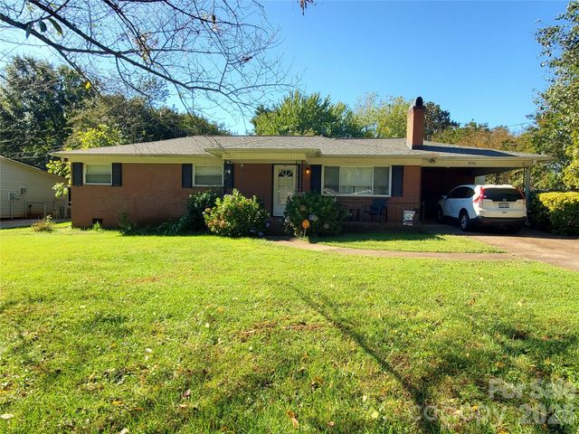 596 Georgia Avenue, Statesville, NC 28677