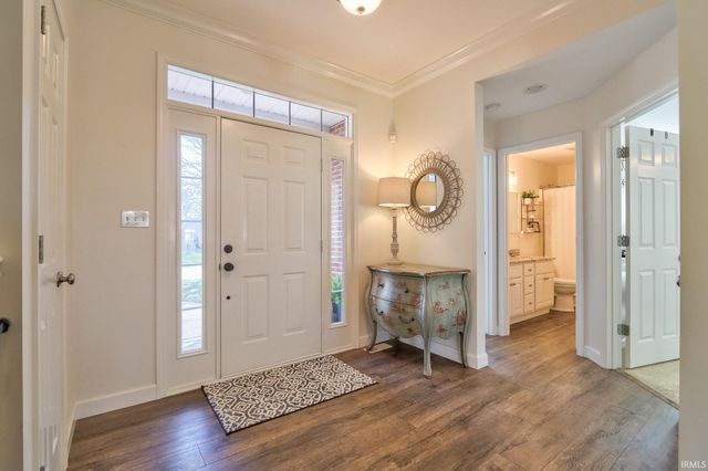 2807 Laura Lynn Lane, Newburgh, IN 47630