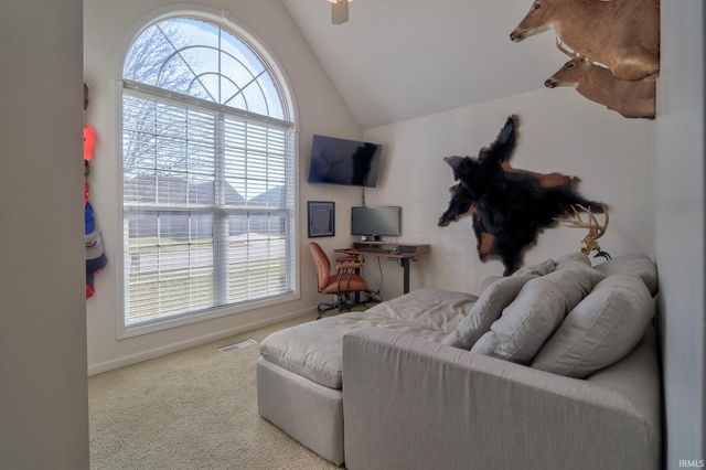 2807 Laura Lynn Lane, Newburgh, IN 47630