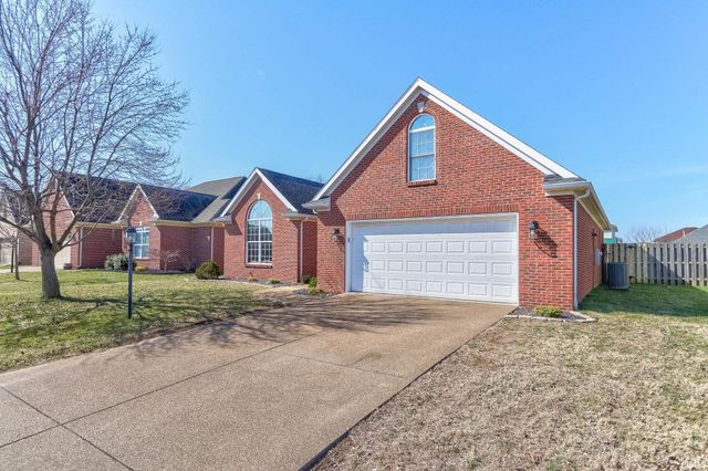 2807 Laura Lynn Lane, Newburgh, IN 47630