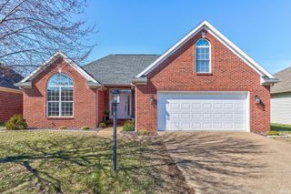 2807 Laura Lynn Lane, Newburgh, IN 47630