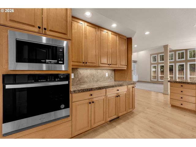 8405 Nw 17TH Ave, Vancouver, WA 98665