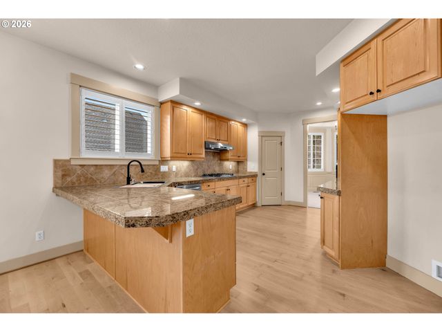 8405 Nw 17TH Ave, Vancouver, WA 98665