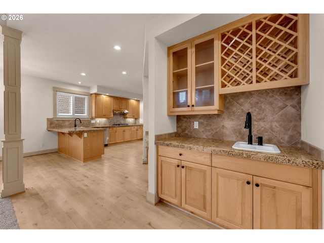 8405 Nw 17TH Ave, Vancouver, WA 98665