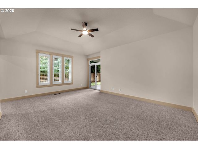 8405 Nw 17TH Ave, Vancouver, WA 98665